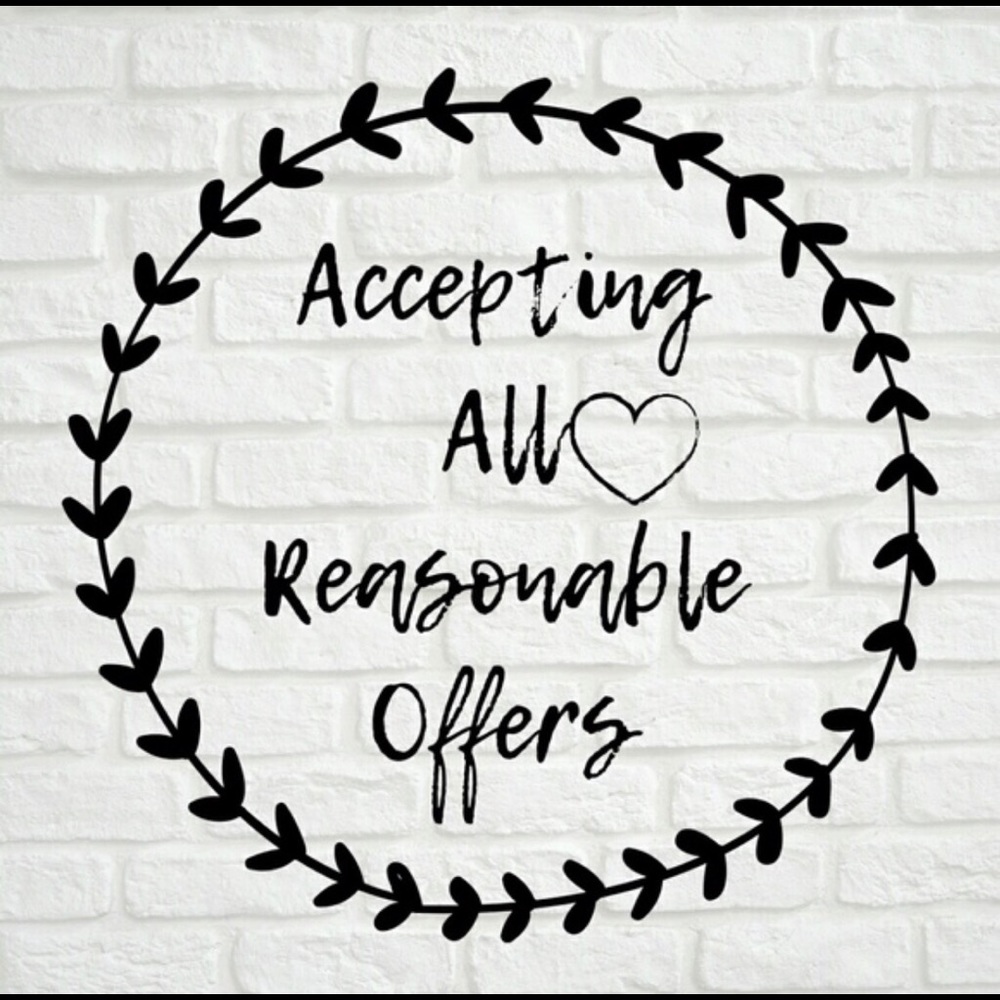 🌸 Feel free to send me offers!